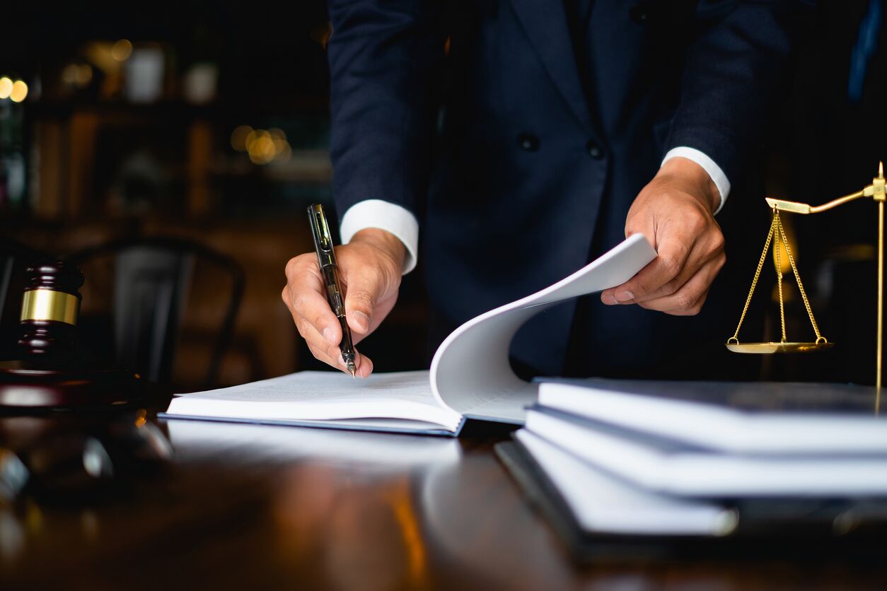 what does it mean dsiposed DIFFERENCE BETWEEN DISPOSED & DISMISSED , 1 DISPOSED MEAN? , A case is said to be disposed of when has been concluded or finally decided by the court., It is a broad term Unequally Disposed Profile